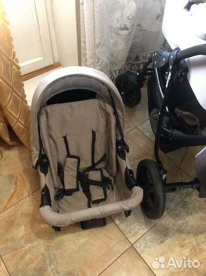 Коляска 2 в 1 очень хорошие состояние