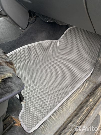 Индивидуальные автомобильные коврики EVA