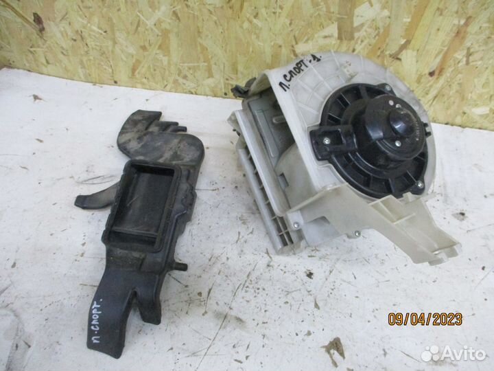 Моторчик печки Мицубиси Паджеро Спорт 1. (2005г)