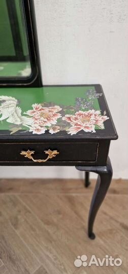 Консоль, туалетный столик, трюмо, шинуазри