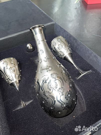 Графин с бокалами