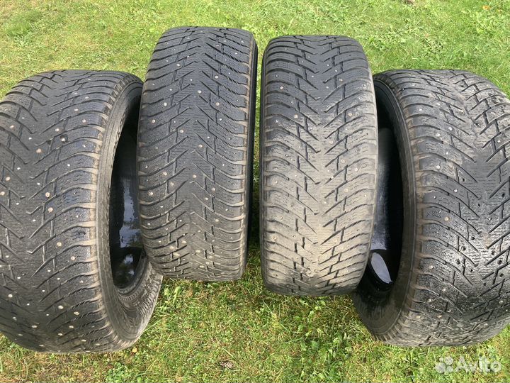 Nokian Tyres Hakkapeliitta 8 SUV 285/60 R18