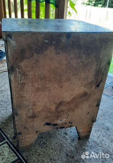 Тумбочка ретро