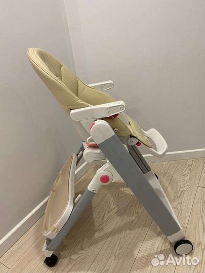 Стульчик для кормления nuovita futuro