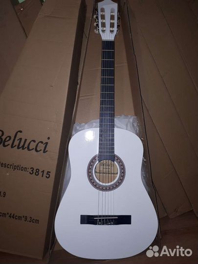 Гитара глянец белая 