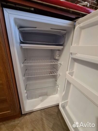 Холодильник 85 см