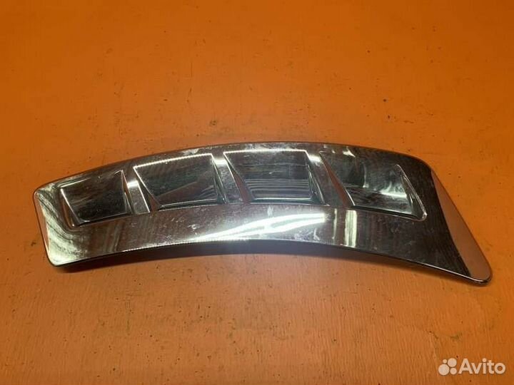 Накладка крыла передняя правая Infiniti Fx35 S51