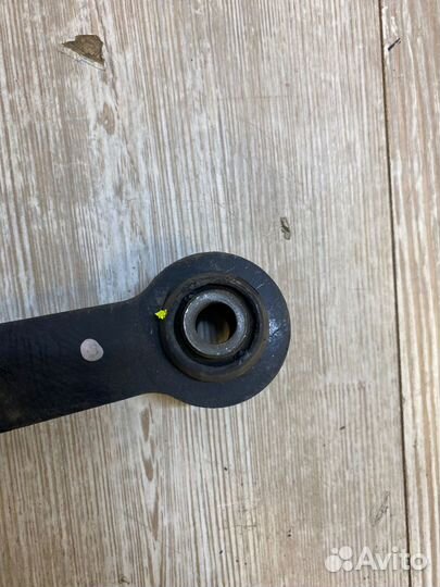 Рычаг задний Toyota Avensis II AZT250 T250