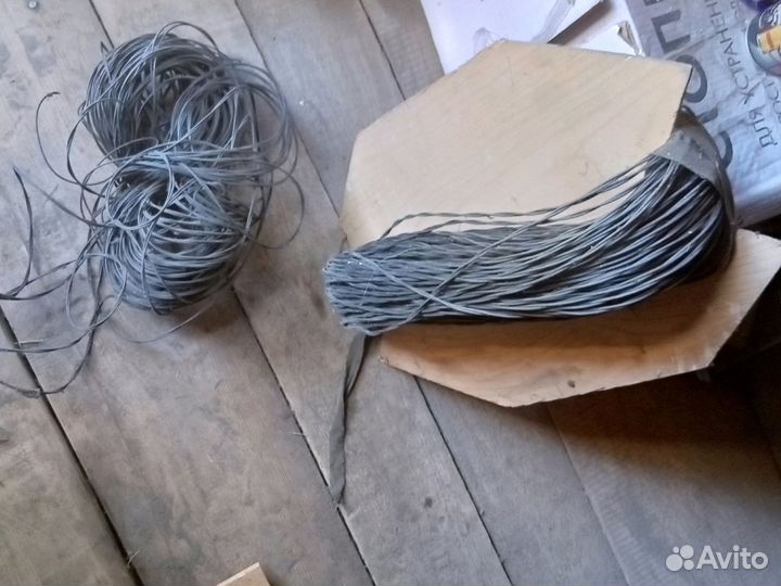 Провод для полевой связи. -полевик