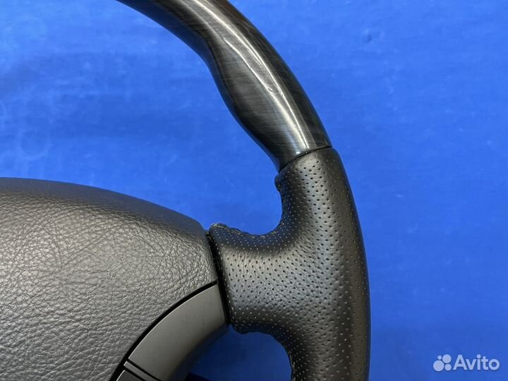 Анатомический руль с косточкой Toyota Camry 35