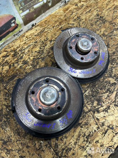 Ступица задняя цапфа Рено Меган 3