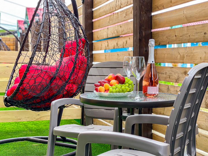 2-к. квартира, 60 м², 1/3 эт.