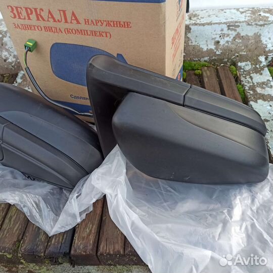 Автомобильное зеркало