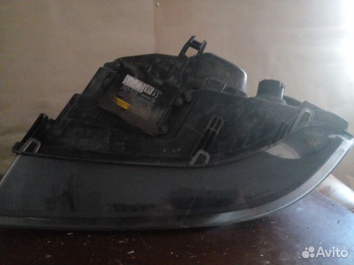 Фара правая ксенон Land Rover Frelander 2