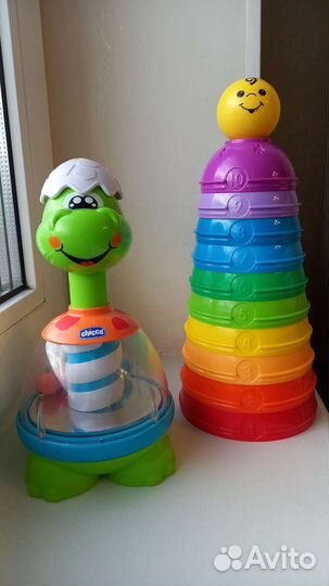 Развивающие игрушки для малышей пакетом
