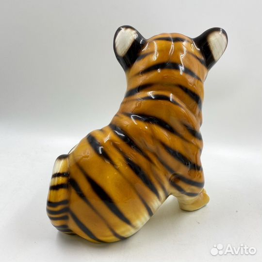 Статуэка Тигренок