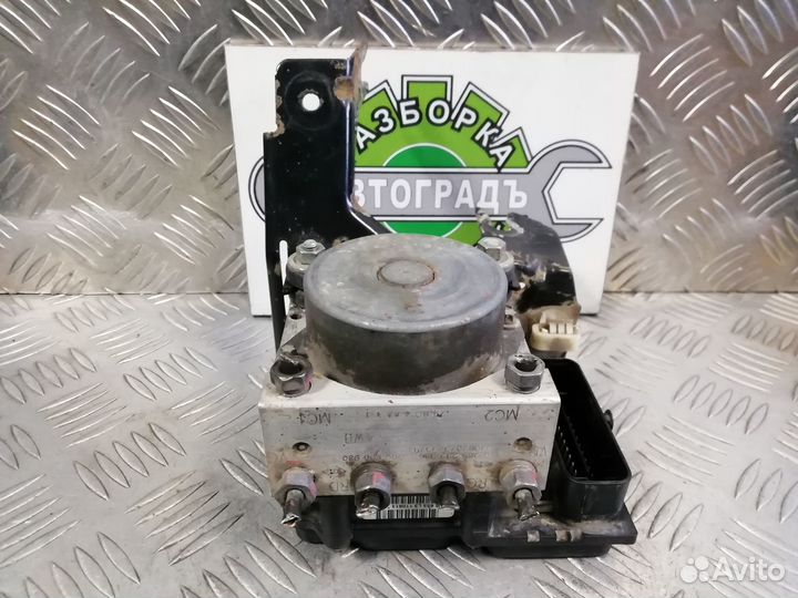 Блок ABS Renault Duster 2.0 4WD 2013г