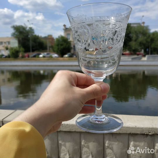 Большие Старинные фужеры травление 4 шт