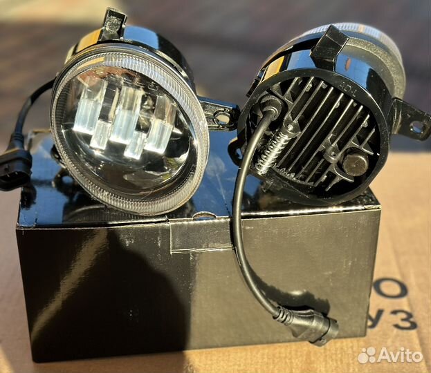 Противотуманные фары LED Audi 5линз жел/бел (033)