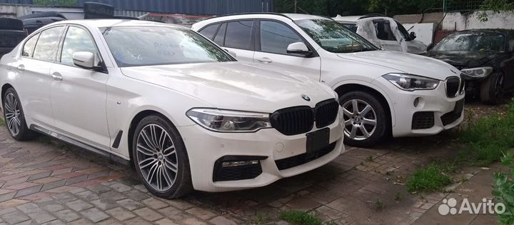 Разбор BMW 5 серия g30 код краски А300 в наличии