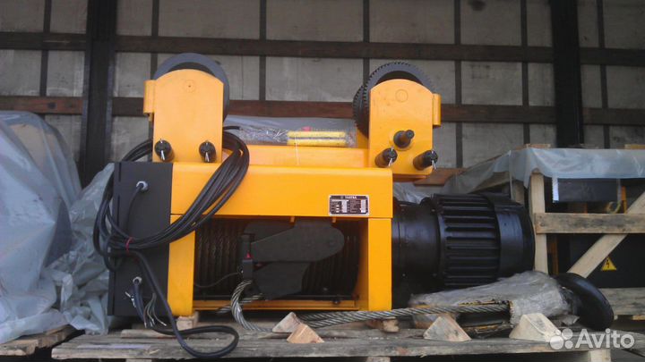 Редукторы / Тельферы / лот stzuw 18144