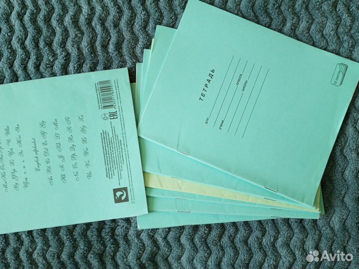 Тетради кос. линия, карандаши, стеки