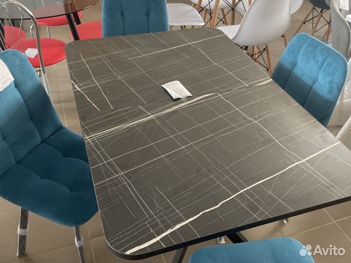 Кухонный стол