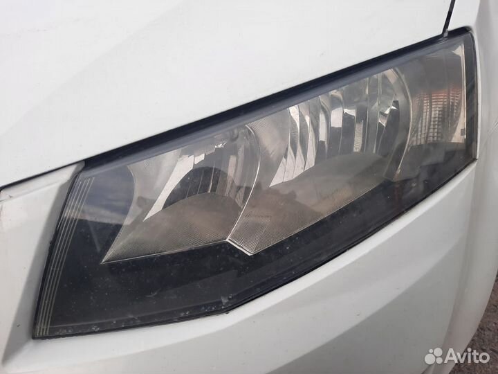 Фара левая Skoda Octavia a7