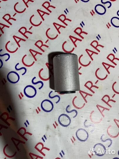 Сайлентблок переднего нижнего рычаг на mercedes