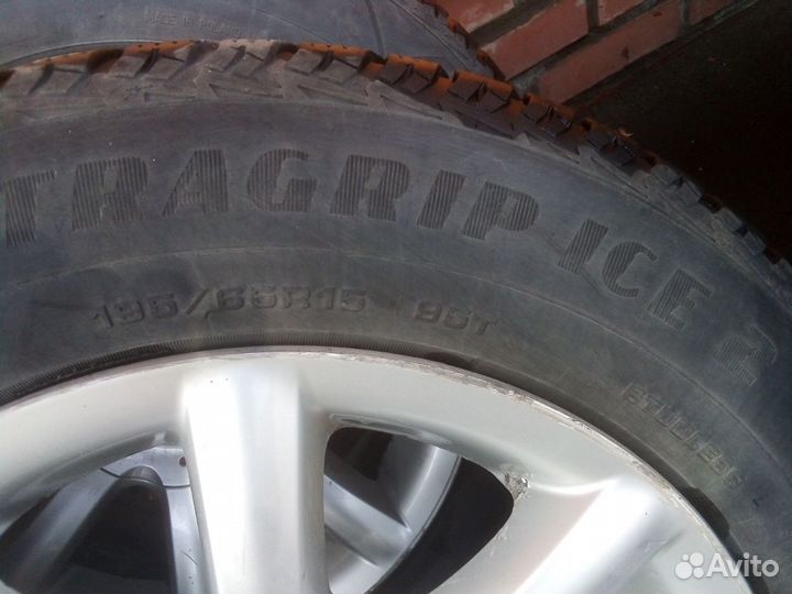 Диски volkswagen r15 + зимняя резина