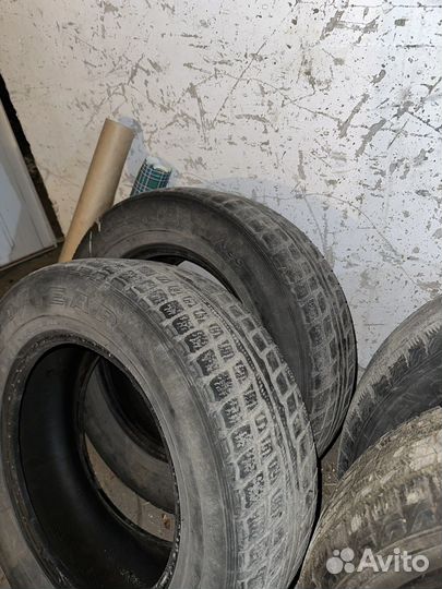 Goodyear Ice Navi Zea 215/65 R16