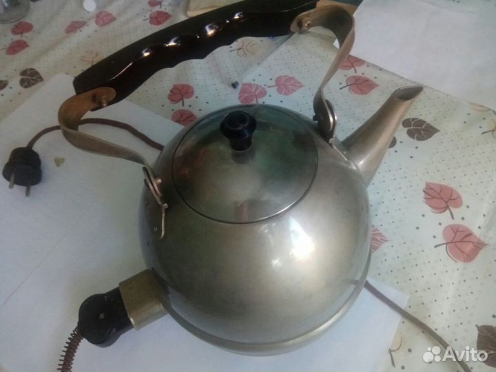 Электрический раритетный чайник
