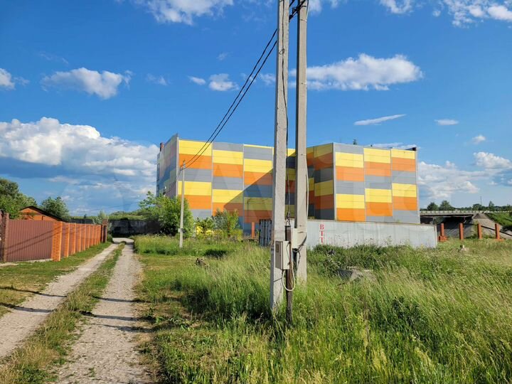 Здание, 4500 м²