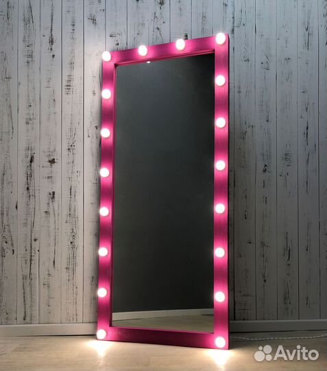 Зеркало с подсветкой