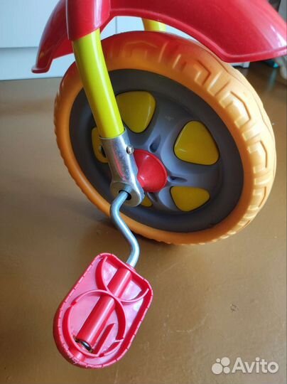 Велосипед трёхколёсный с ручкой