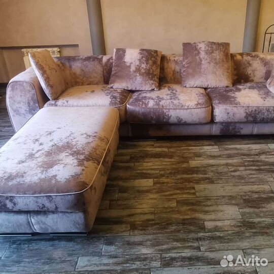 Перетяжка мебели. Диван на заказ. Корпусная мебель