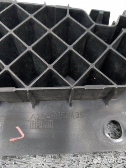 Кронштейн решетки радиатора левый Mercedes Glk