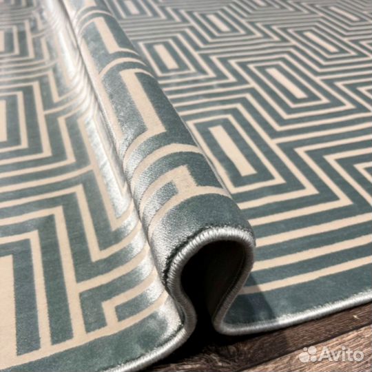 Ковер иранский