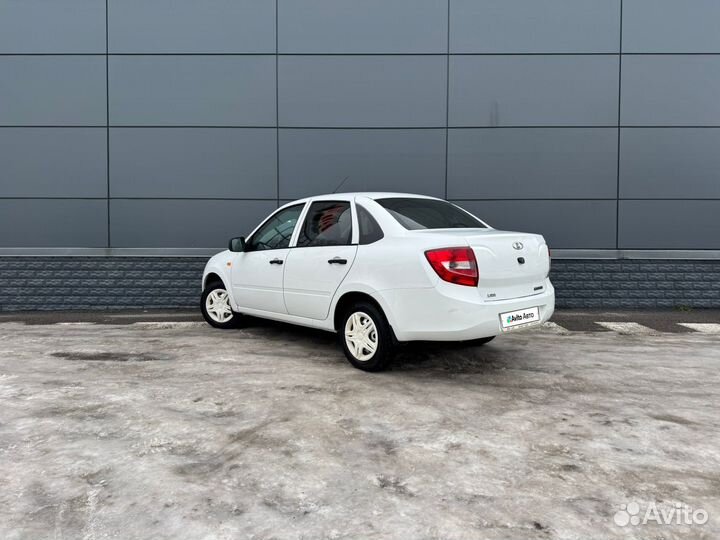 LADA Granta 1.6 МТ, 2014, 140 000 км