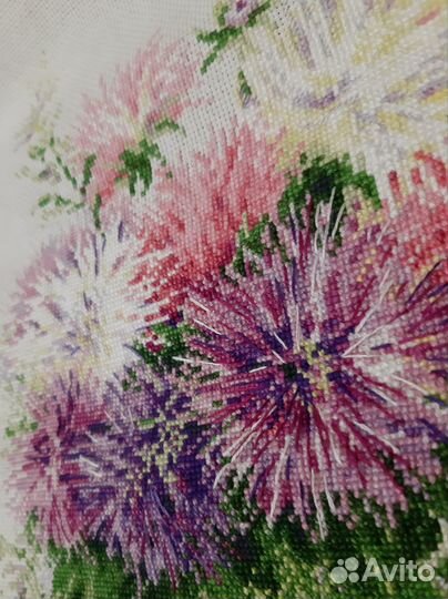 Картина вышитая крестом риолис астры