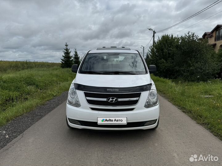 Hyundai Grand Starex 2.5 AT, 2012, 195 254 км