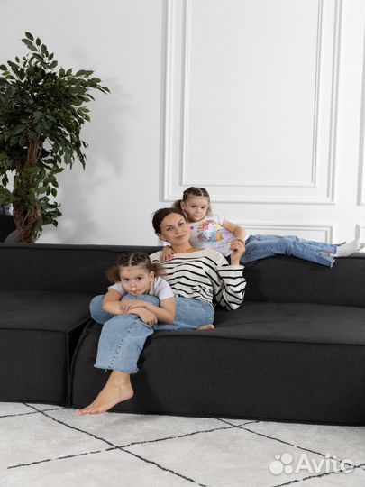 Диван прямои 4400х1700 мм