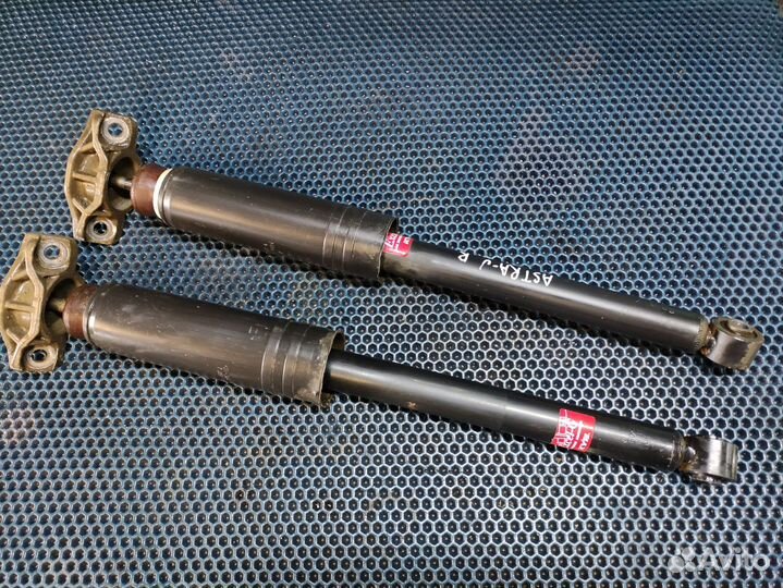 Амортизатор задний opel astra j