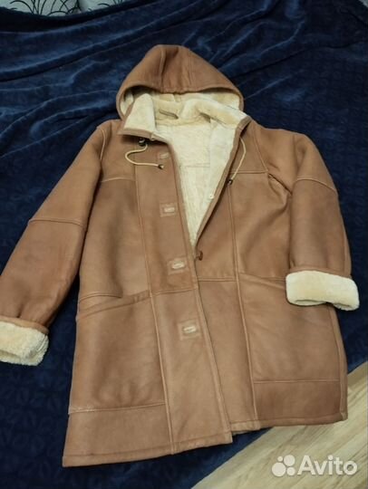 Дубленка натуральная женская с капюшоном