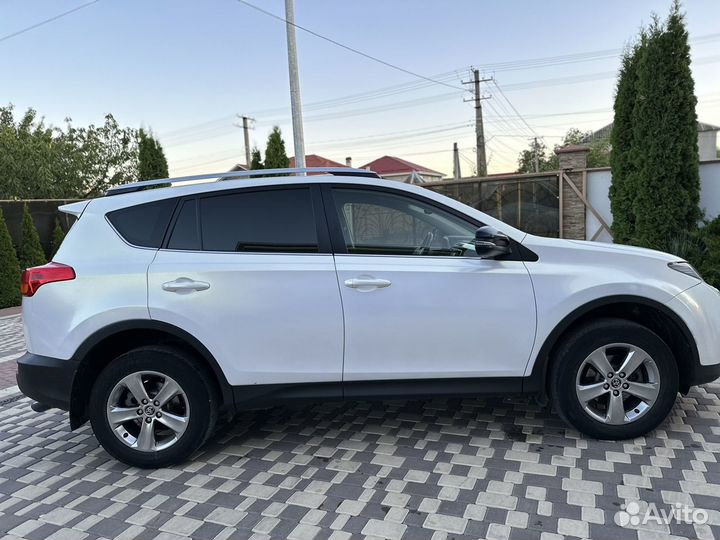 Toyota RAV4 2.2 AT, 2015, 162 000 км