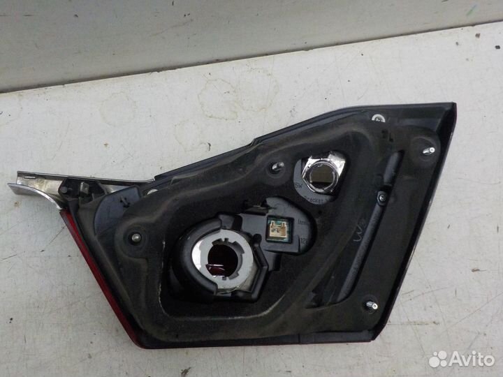 Б/У Б/У Фонарь задний левый внутренний Toyota