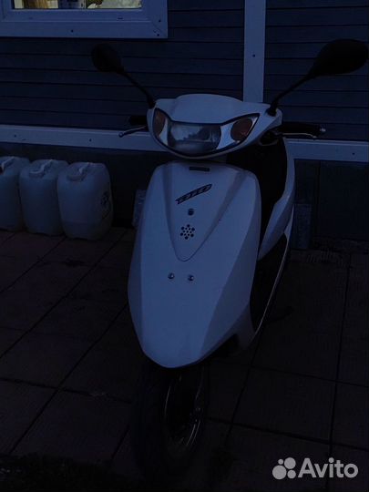 Продам скутер Honda Dio AF68