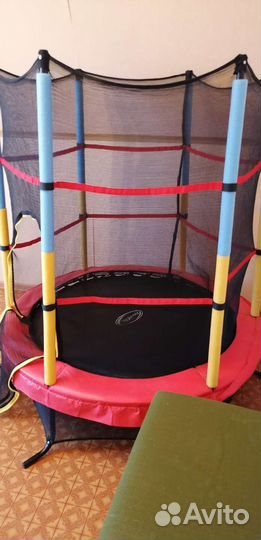 Детский батут с сеткой