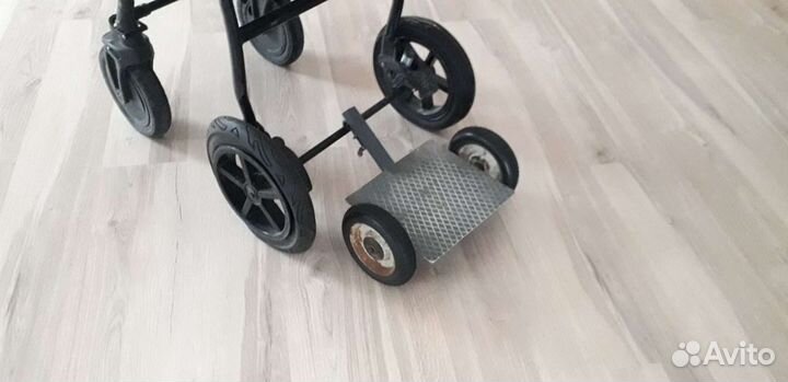 Приставка к коляске