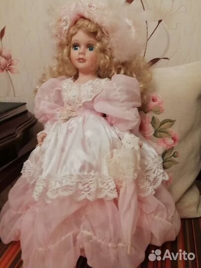 Кукла фарфоровая антикварная